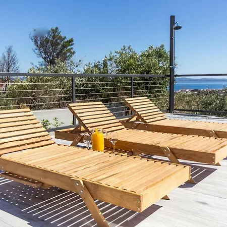 Luxury Morena Villa