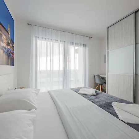 Luxury Morena Villa *