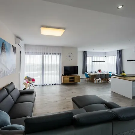 Vila Luxury Morena *