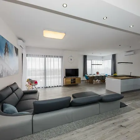 Luxury Morena Vila *